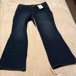 Gloria Vanderbilt Amanda Bootcut Size 16 NWT